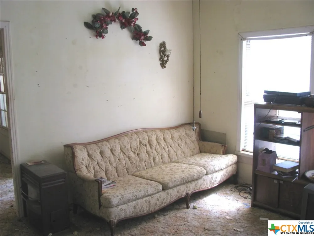 6630 Fm 183 Evant, TX 76525