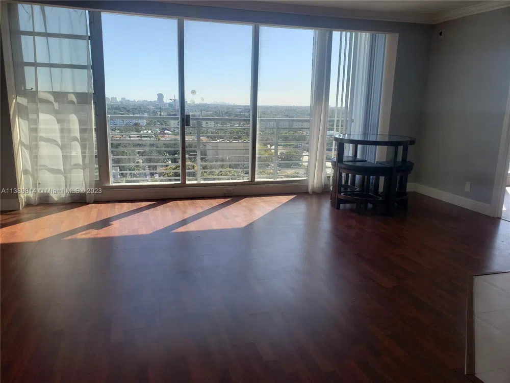 1720 Harrison St #12D Hollywood, FL 33020