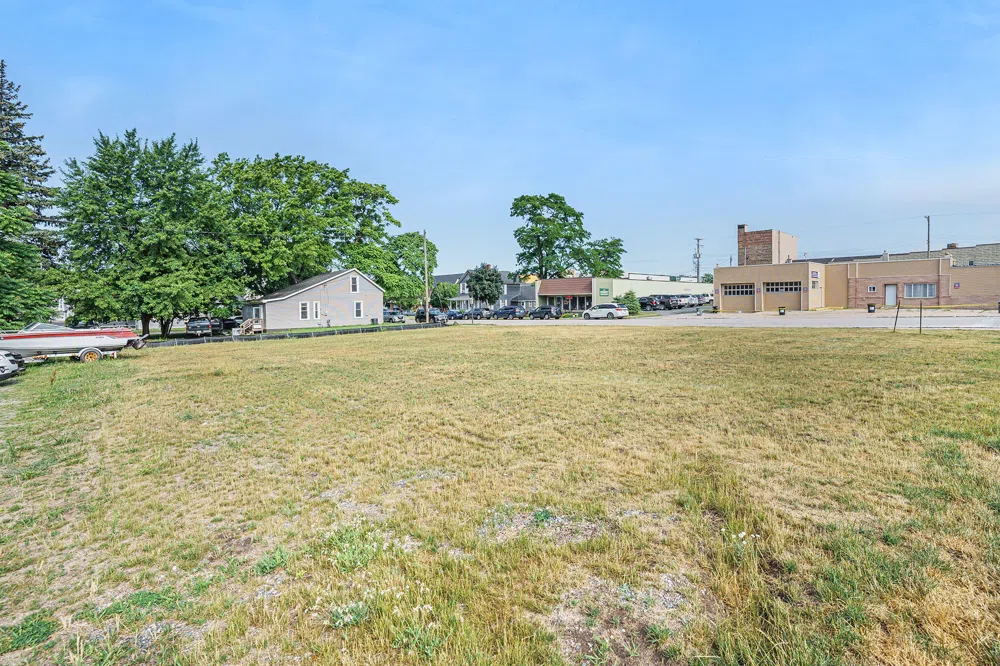 302 S James Street Ludington, MI 49431