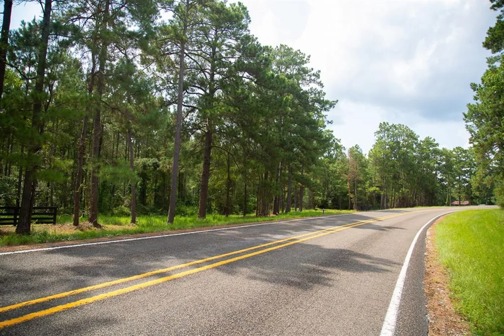 FM 352 Corrigan, TX 77351