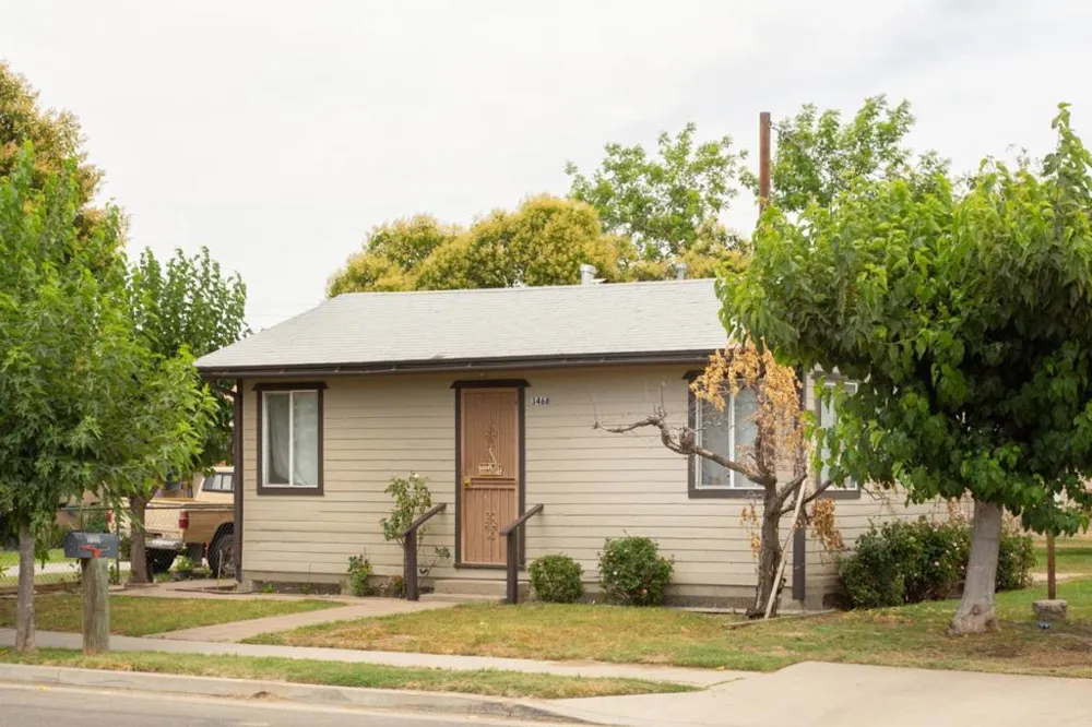3468 S Frank Avenue Fresno, CA 93725