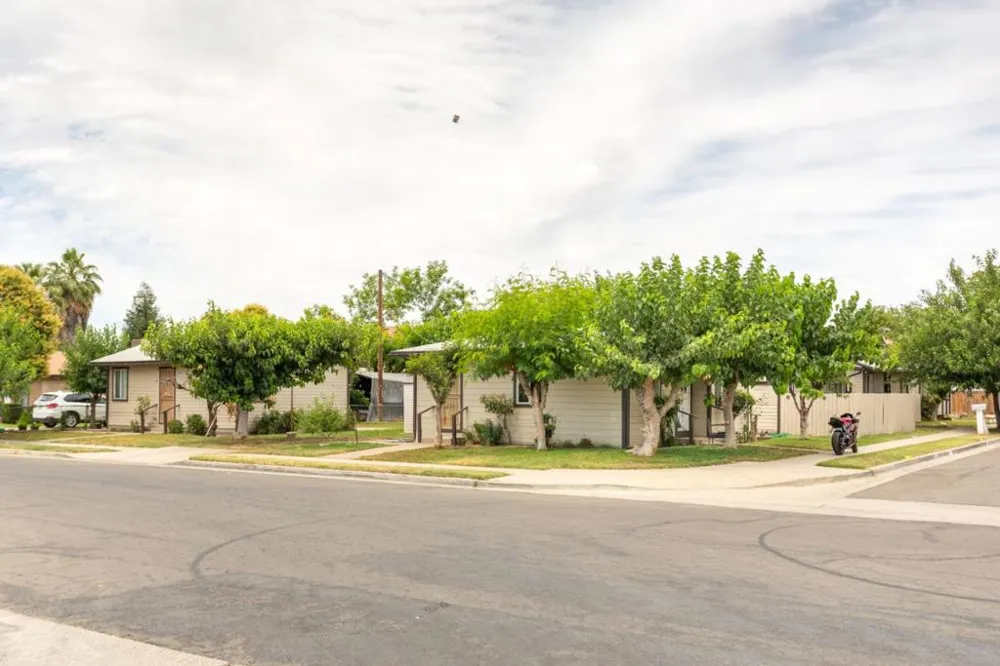 3468 S Frank Avenue Fresno, CA 93725