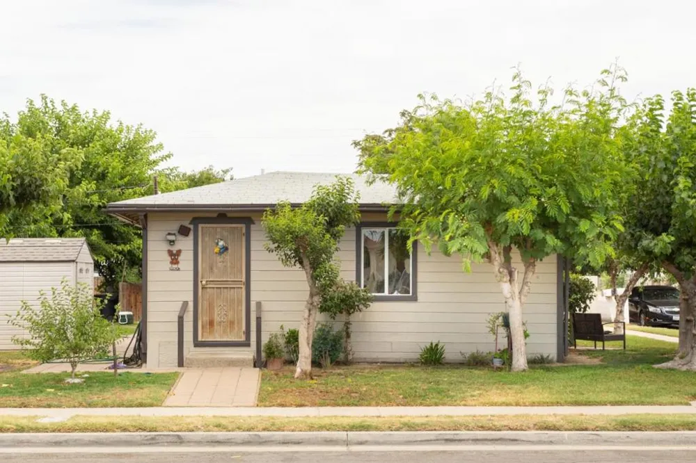 3468 S Frank Avenue Fresno, CA 93725