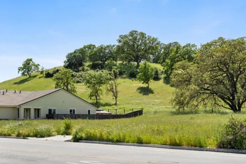 Rancho Hills Dr Drive