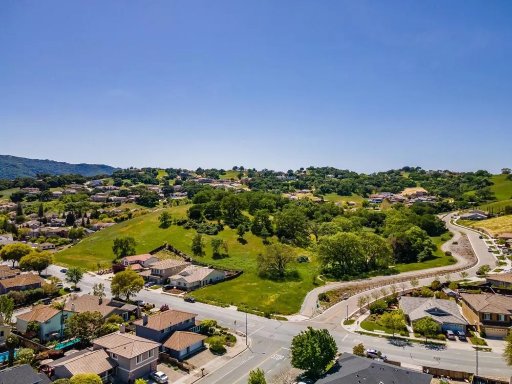 Rancho Hills Dr Drive Gilroy, CA 95020