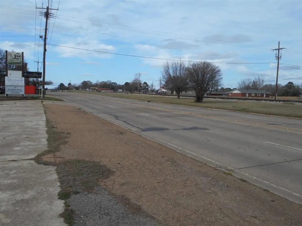 2020 S Arkansas Highway Springhill, LA 71075