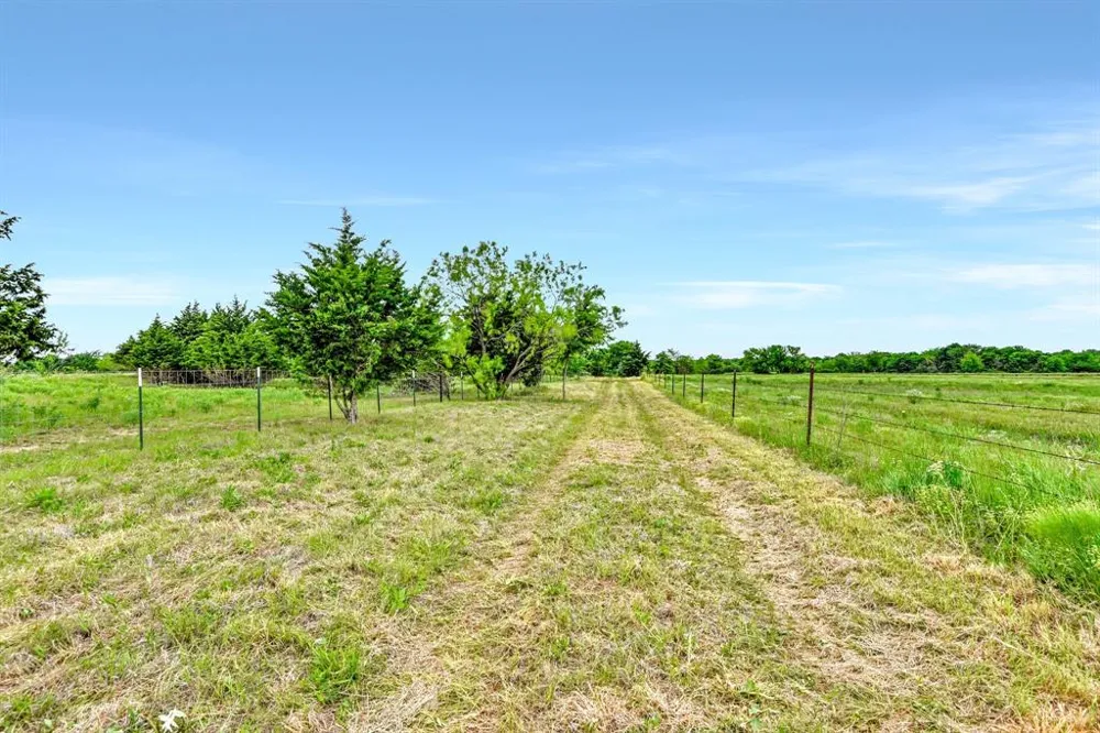 Airport Road Tioga, TX 76271