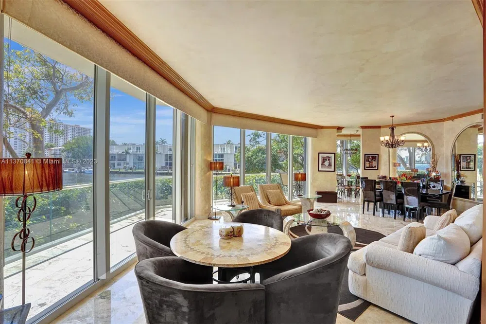 2600 Island Blvd #101 Aventura, FL 33160