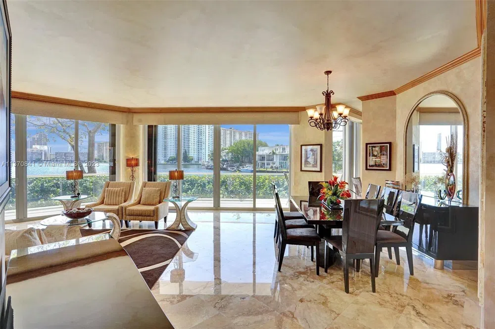 2600 Island Blvd #101 Aventura, FL 33160