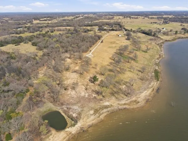 371 Private Road 7327 Emory, TX 75440
