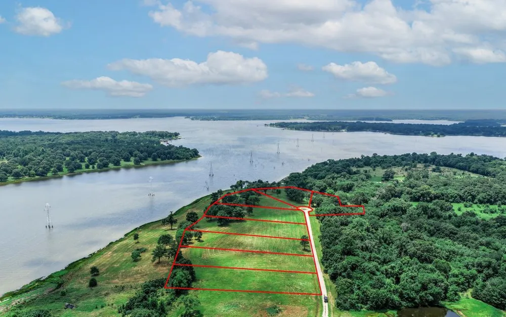 371 Private Road 7327 Emory, TX 75440