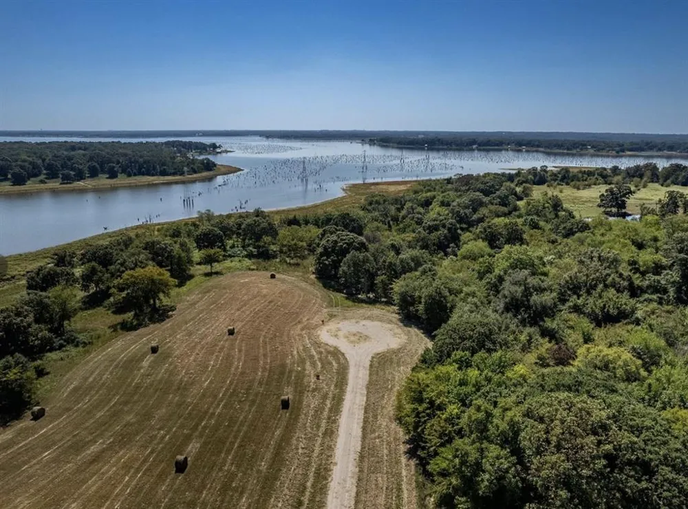 371 Private Road 7327 Emory, TX 75440
