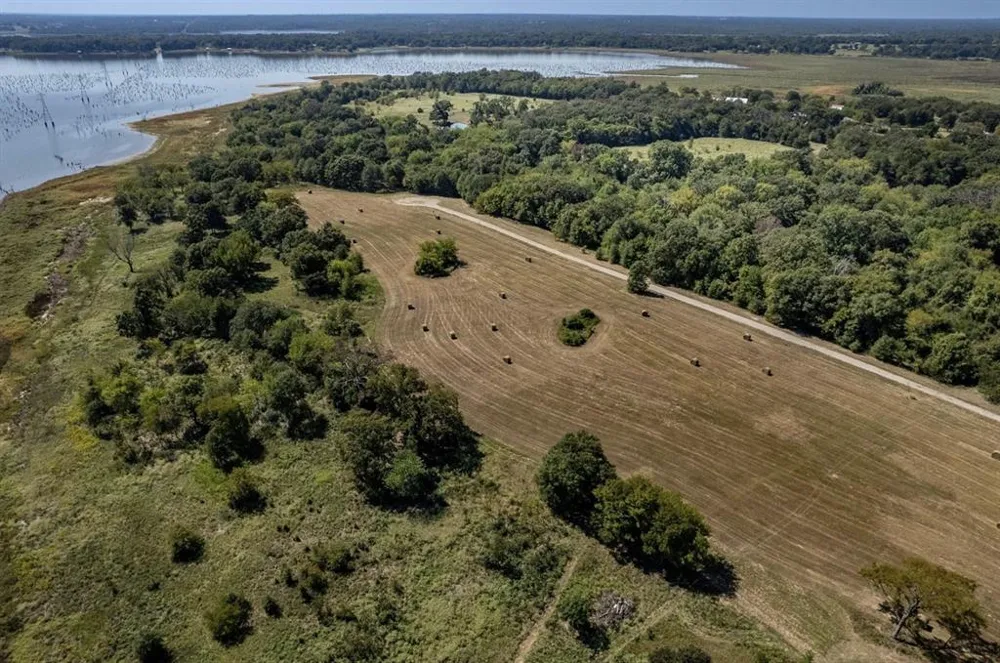 371 Private Road 7327 Emory, TX 75440