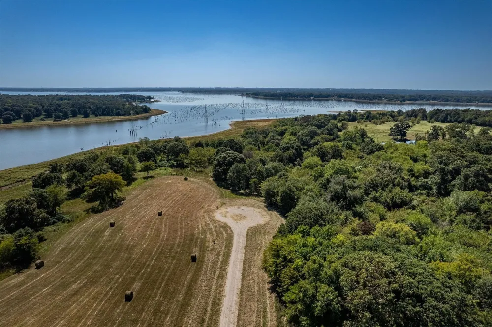 361 Private Road 7327 Emory, TX 75440