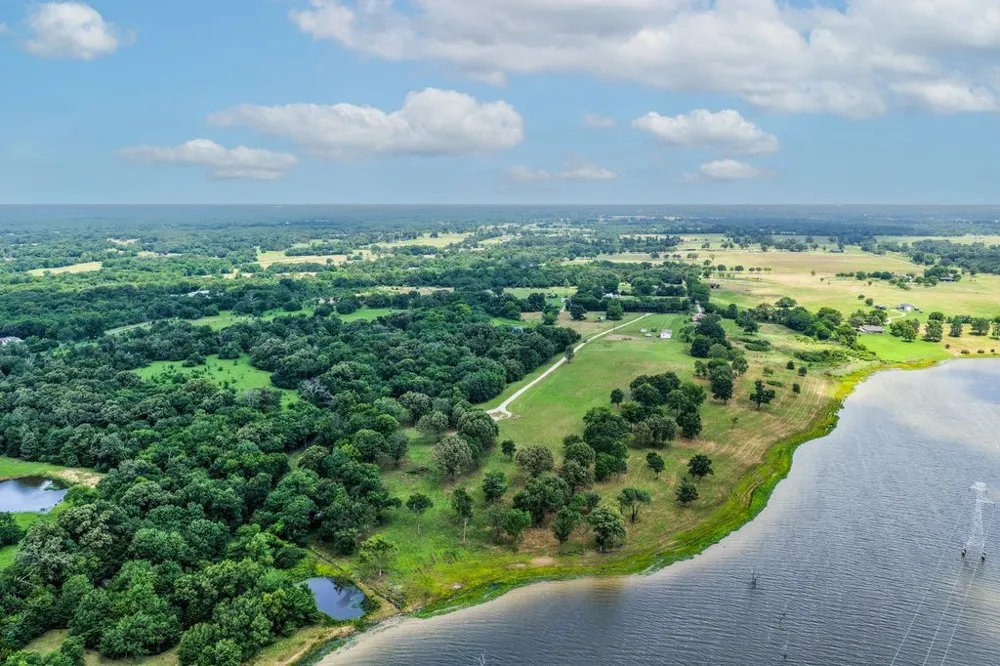 361 Private Road 7327 Emory, TX 75440