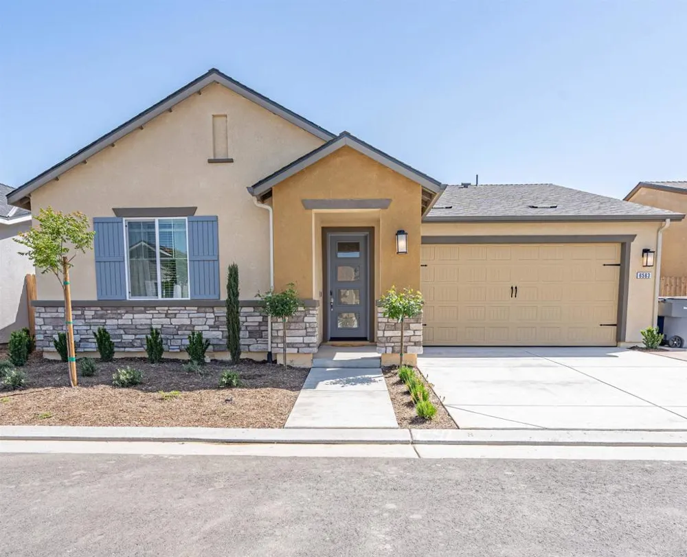 6563 E Tobey Avenue Fresno, CA 93727