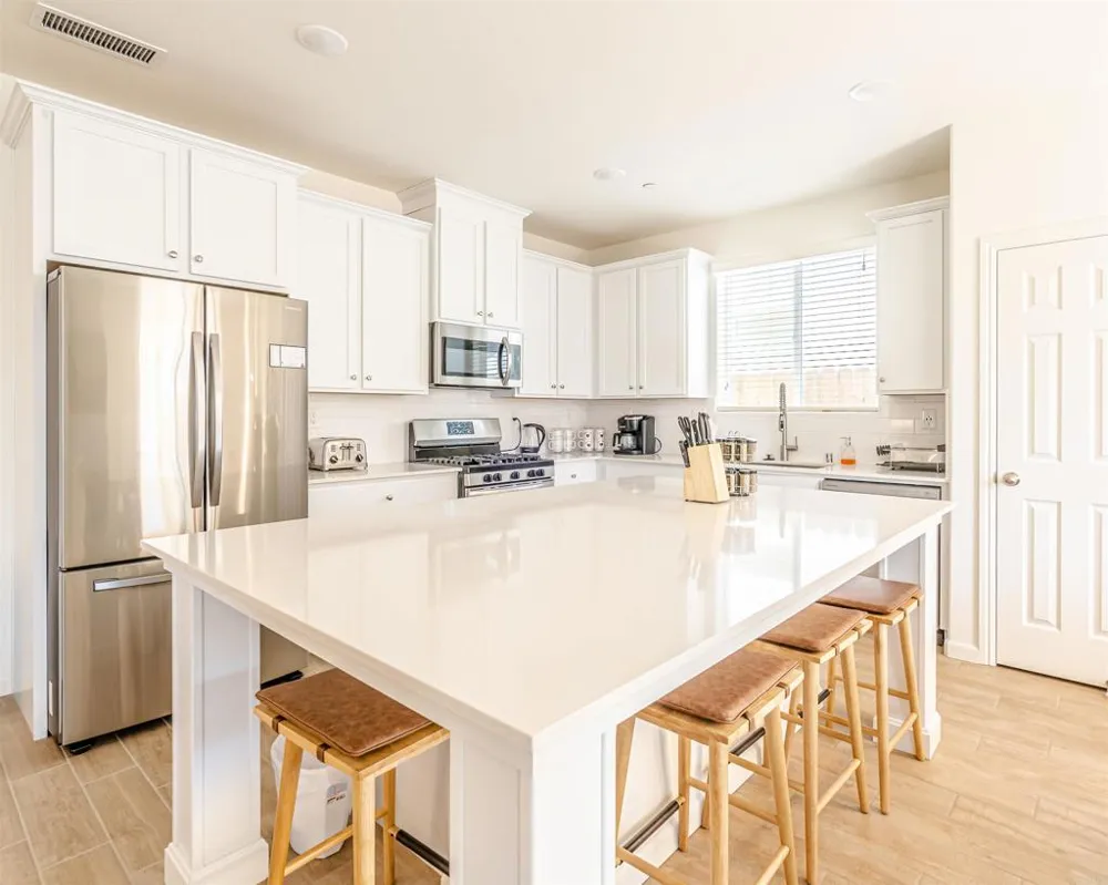 6563 E Tobey Avenue Fresno, CA 93727