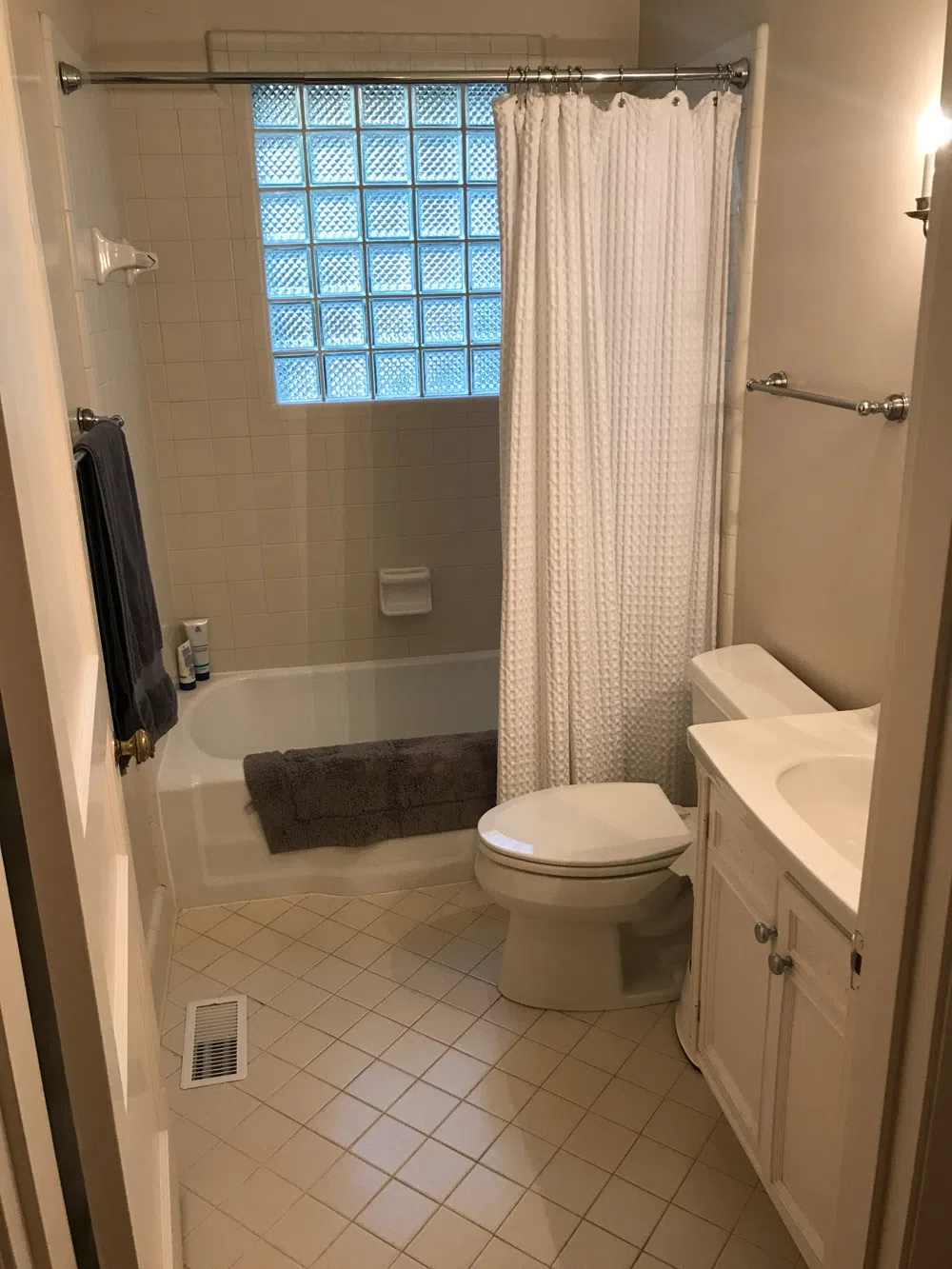 2323 Castleman Dr Nashville, TN 37215