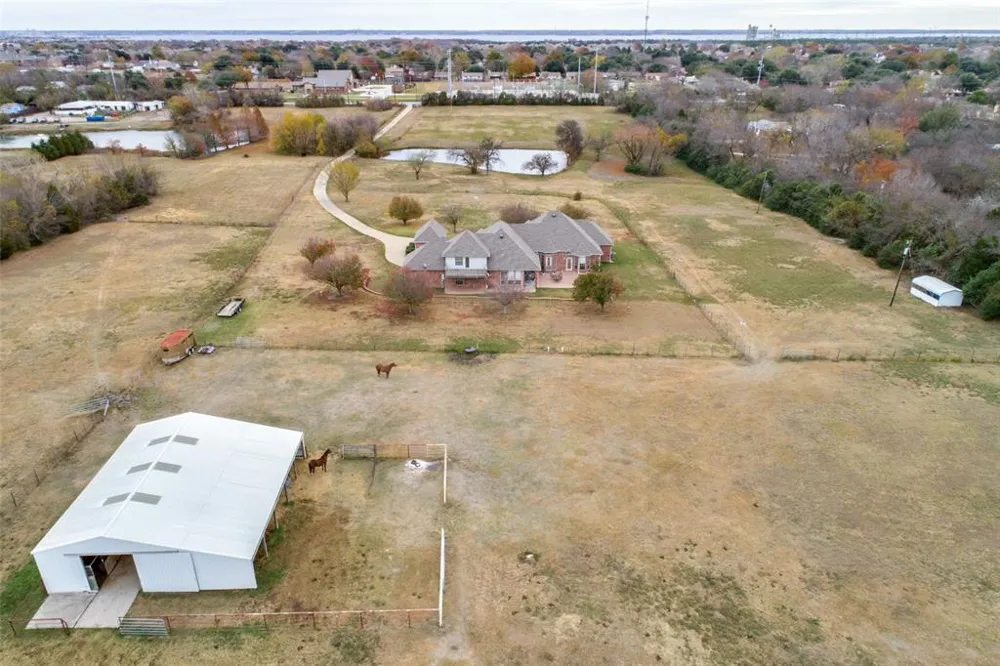 5609 Lyons Road Garland, TX 75043
