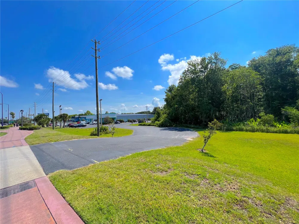 W IRLO BRONSON MEMORIAL HIGHWAY Kissimmee, FL 34746