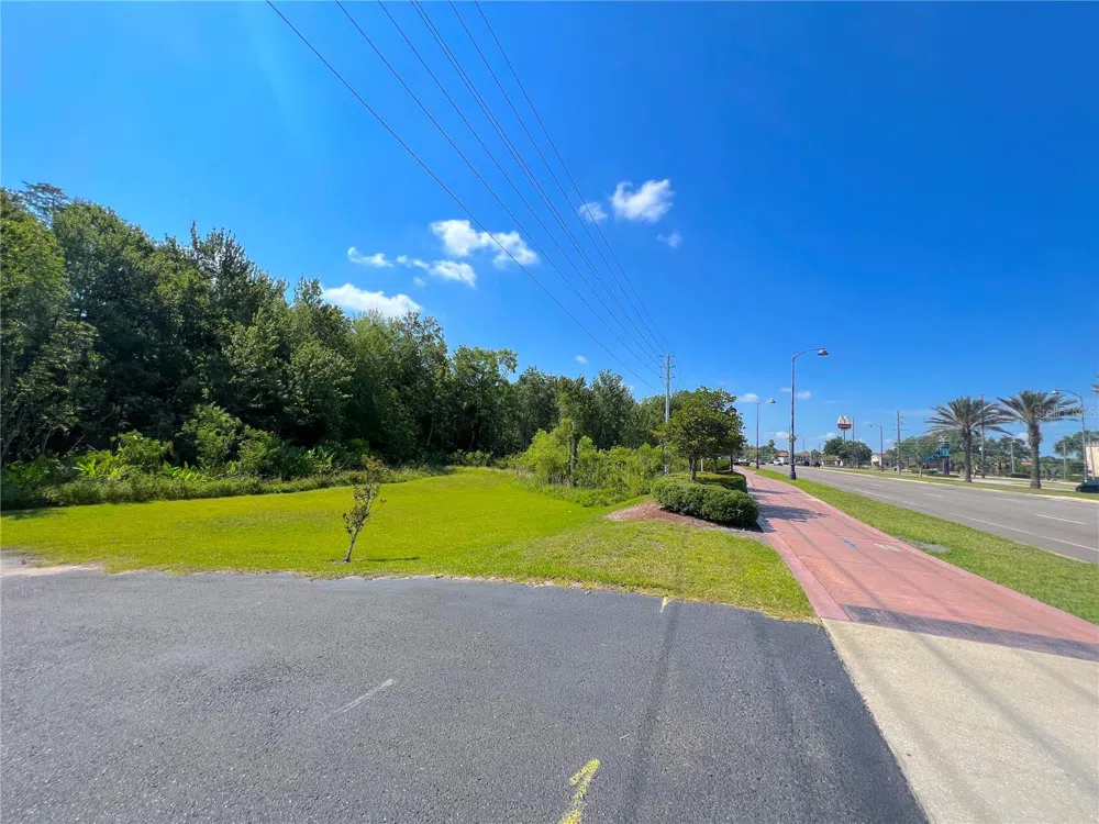 W IRLO BRONSON MEMORIAL HIGHWAY Kissimmee, FL 34746