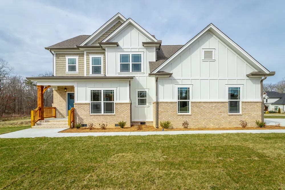 2435 Blue Mist Dr Signal Mountain, TN 37377