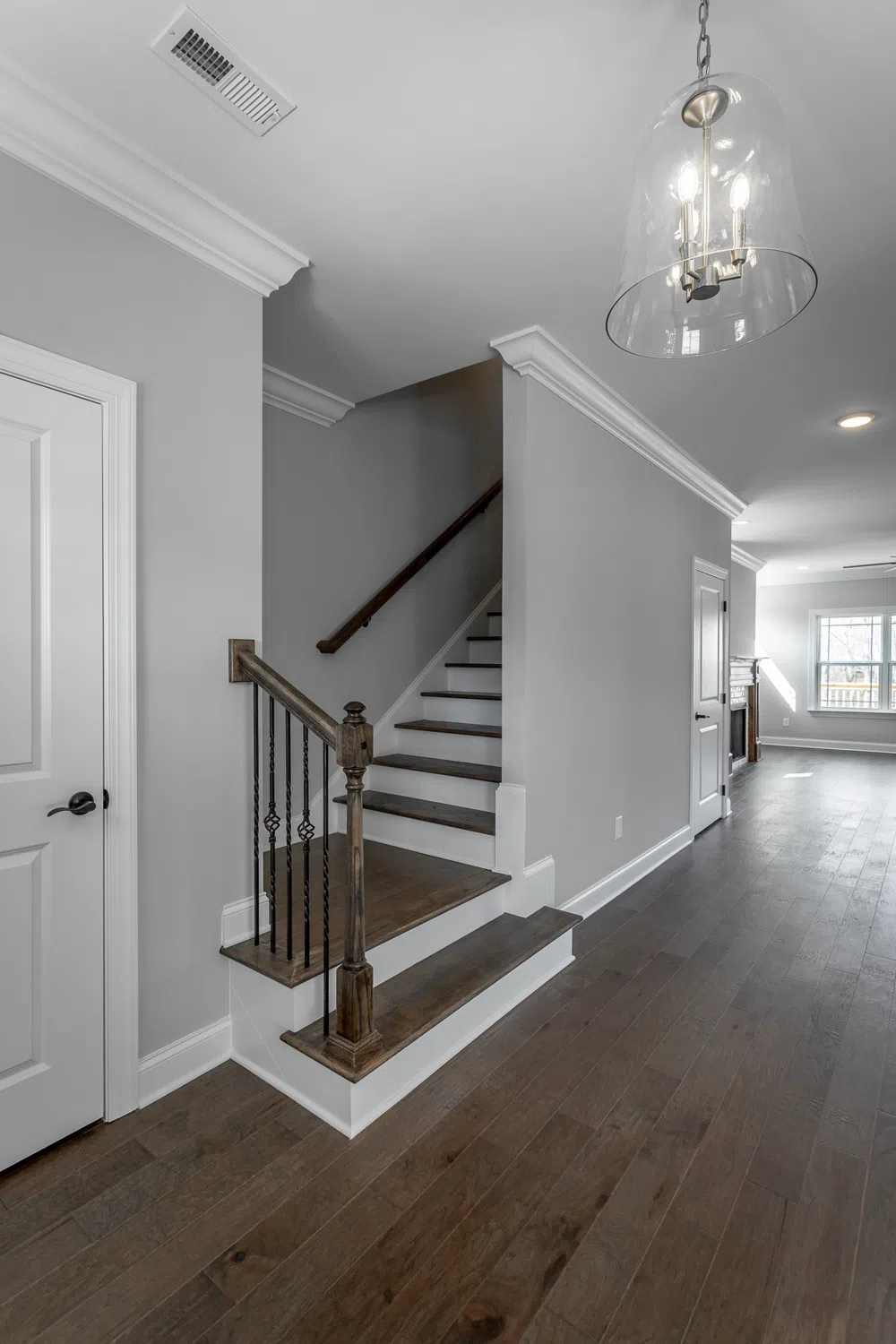 2435 Blue Mist Dr Signal Mountain, TN 37377