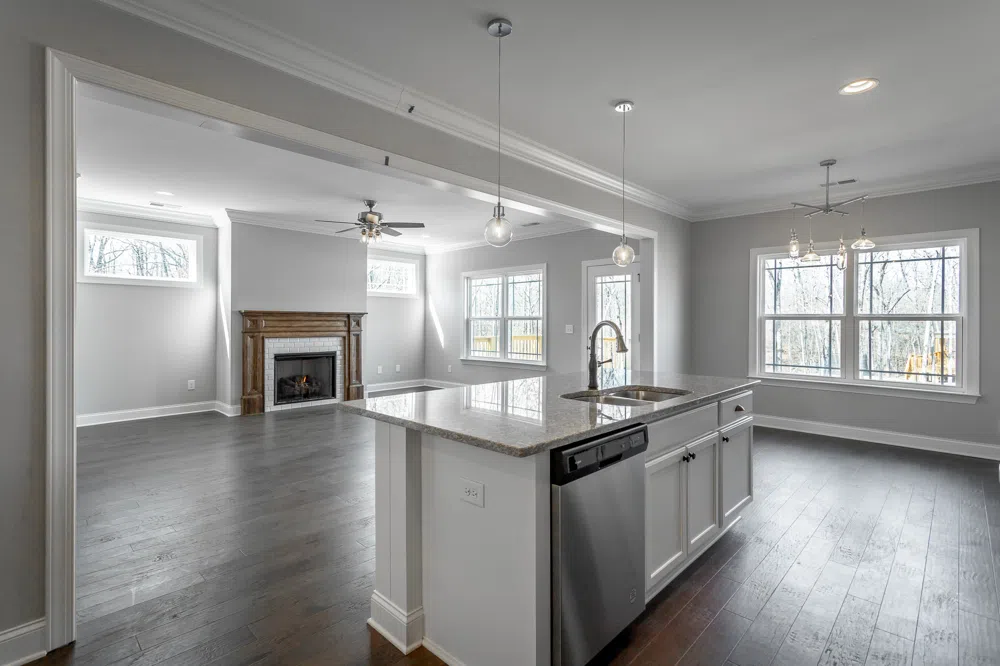 2435 Blue Mist Dr Signal Mountain, TN 37377