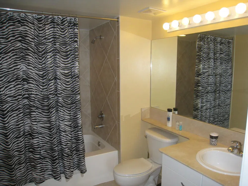 2080 S Ocean Dr #806 Hallandale Beach, FL 33009