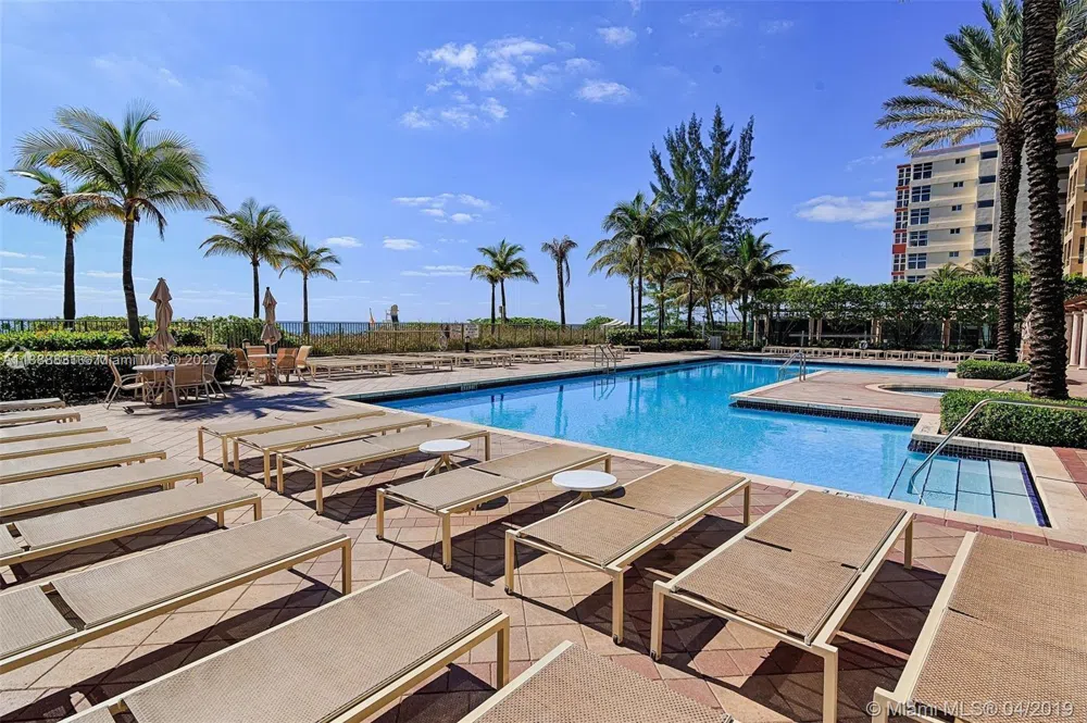 2080 S Ocean Dr #806 Hallandale Beach, FL 33009