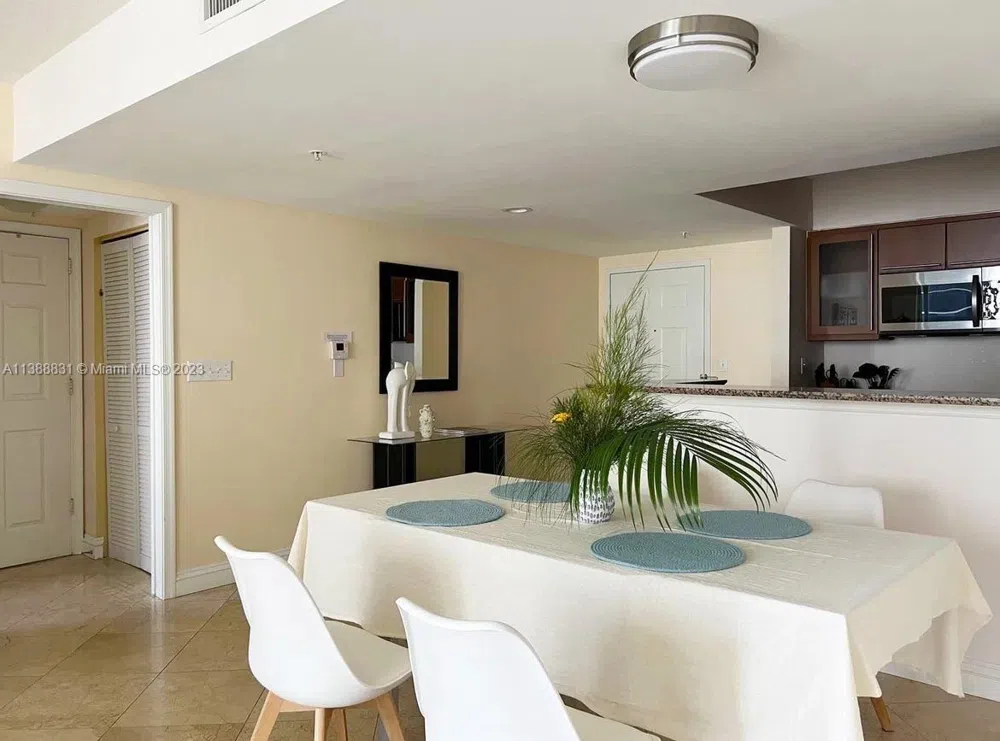 2080 S Ocean Dr #806 Hallandale Beach, FL 33009