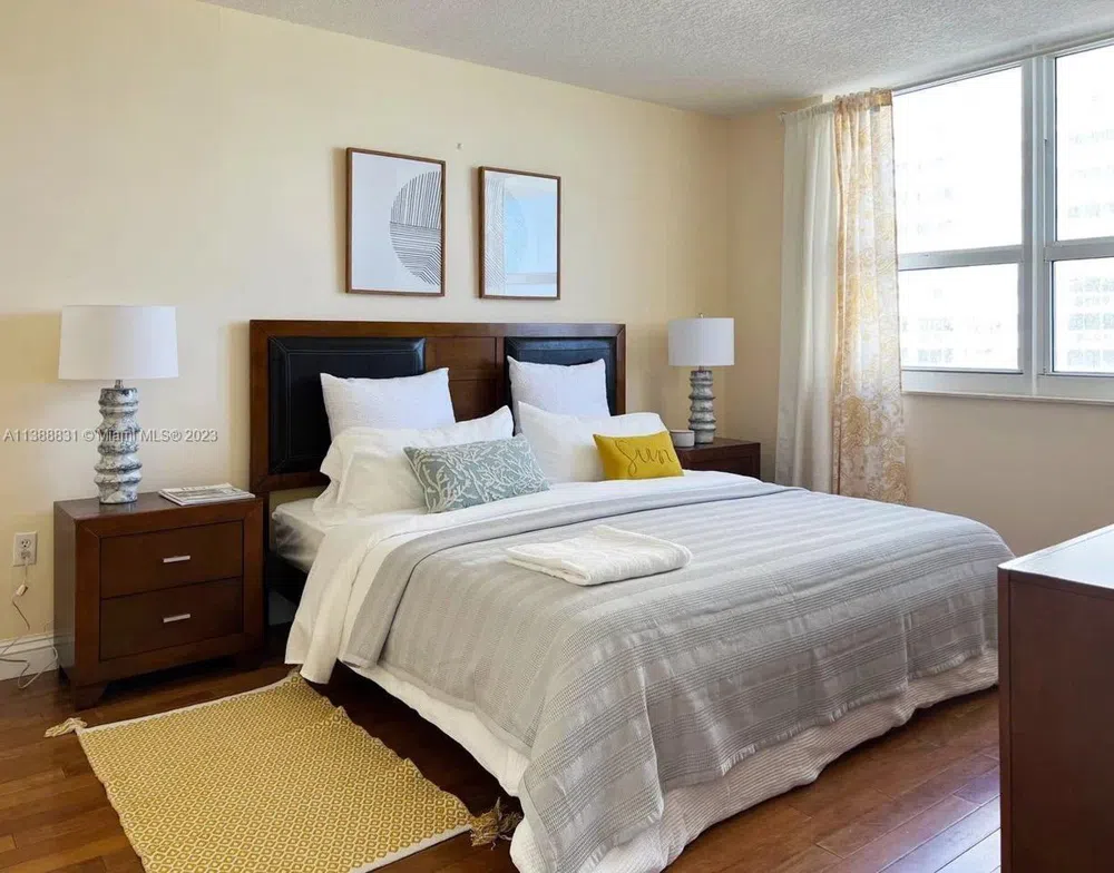 2080 S Ocean Dr #806 Hallandale Beach, FL 33009