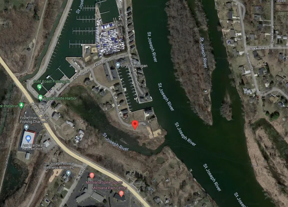 2500 Bay Pointe Drive St. Joseph, MI 49085
