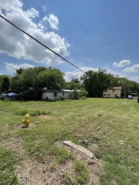 207 Center Street