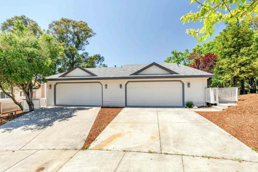 3233 Nielsen Court Santa Rosa, CA 95404