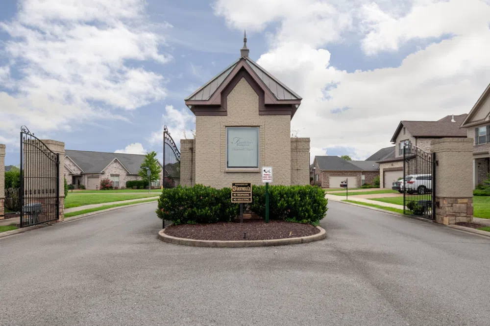 117 England PL Hendersonville, TN 37075