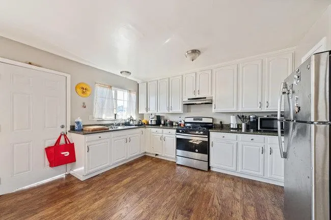 2946 E 29th Street Oakland, CA 94601