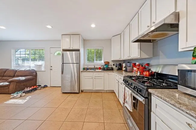 2946 E 29th Street Oakland, CA 94601