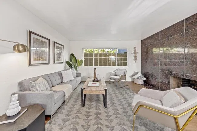 2946 E 29th Street Oakland, CA 94601