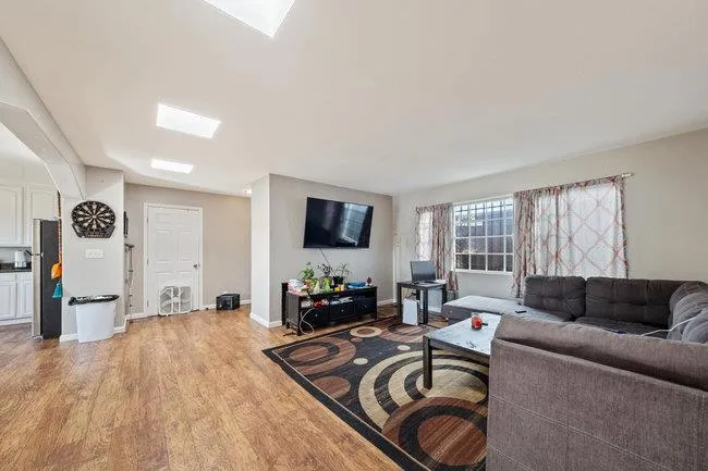 2946 E 29th Street Oakland, CA 94601