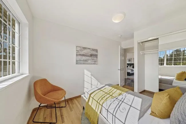 2946 E 29th Street Oakland, CA 94601