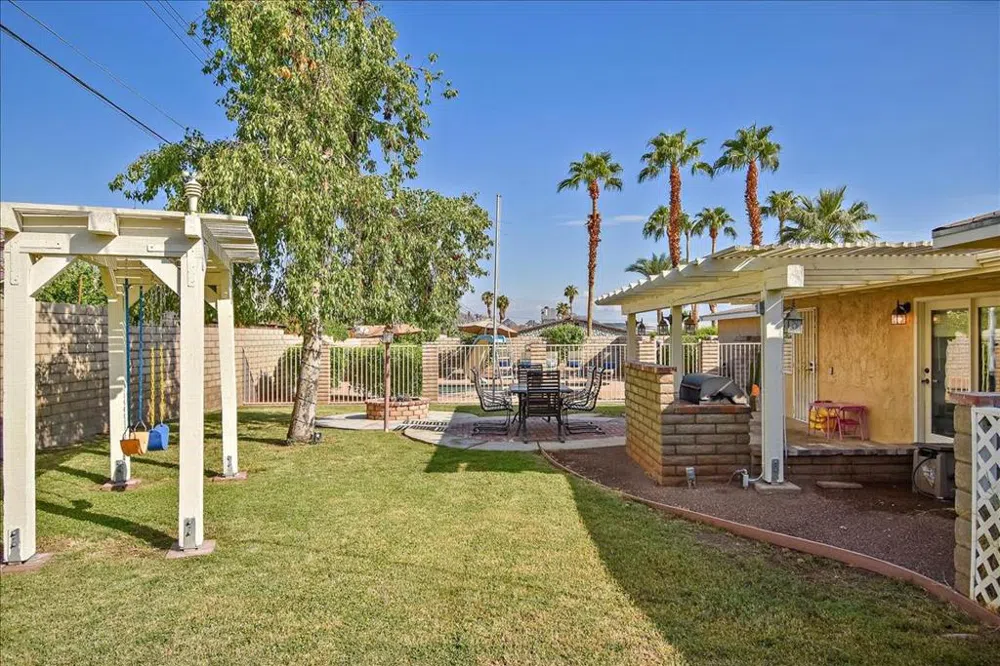 52637 Avenida Villa La Quinta, CA 92253
