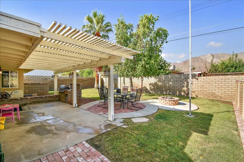 52637 Avenida Villa La Quinta, CA 92253