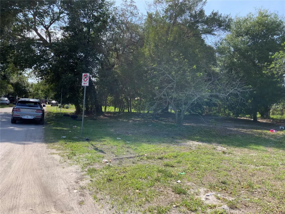 5902 50TH STREET Tampa, FL 33610