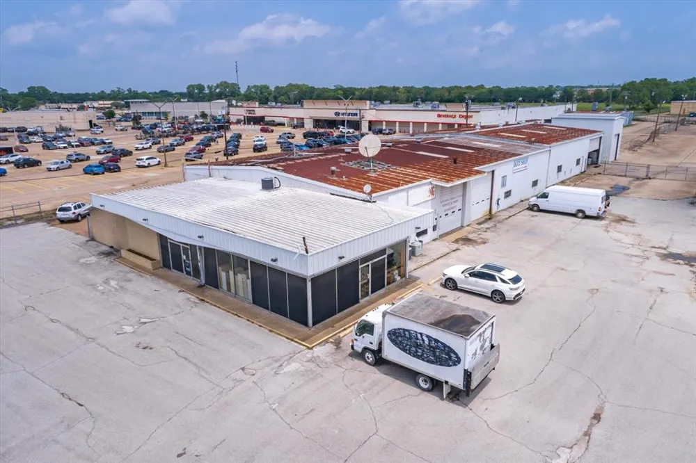 1608 W Moore Avenue Terrell, TX 75160
