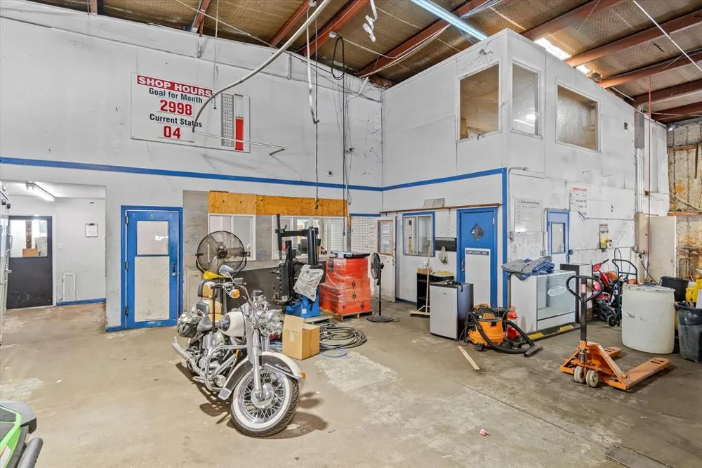 1608 W Moore Avenue Terrell, TX 75160