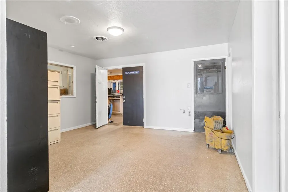 1608 W Moore Avenue Terrell, TX 75160