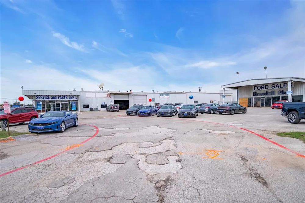 1608 W Moore Avenue Terrell, TX 75160