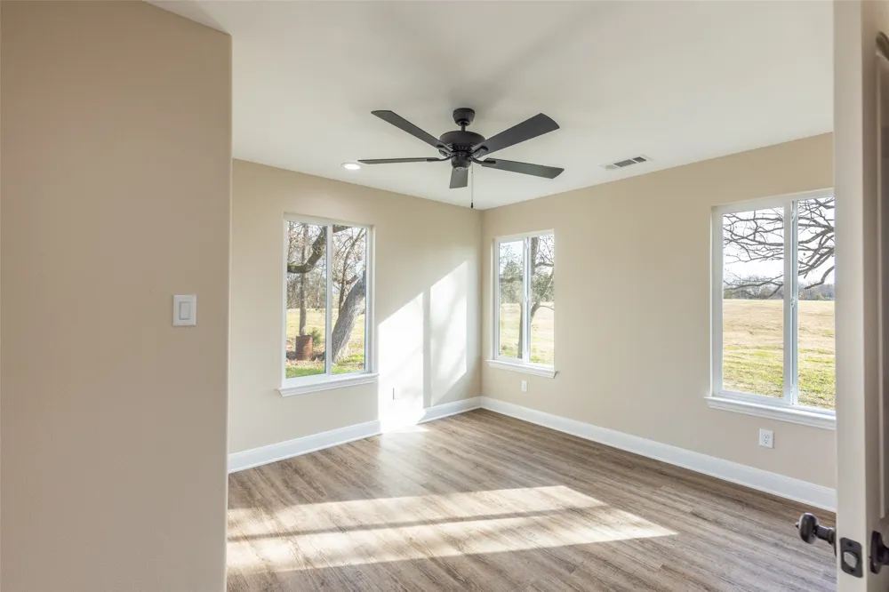 315 Private Road 7327 Emory, TX 75440