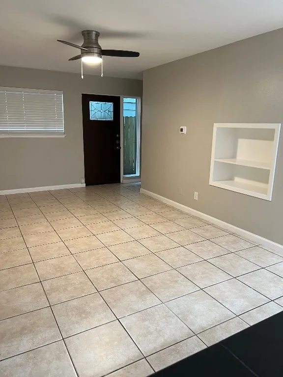 2413 Leon Street #103 Austin, TX 78705